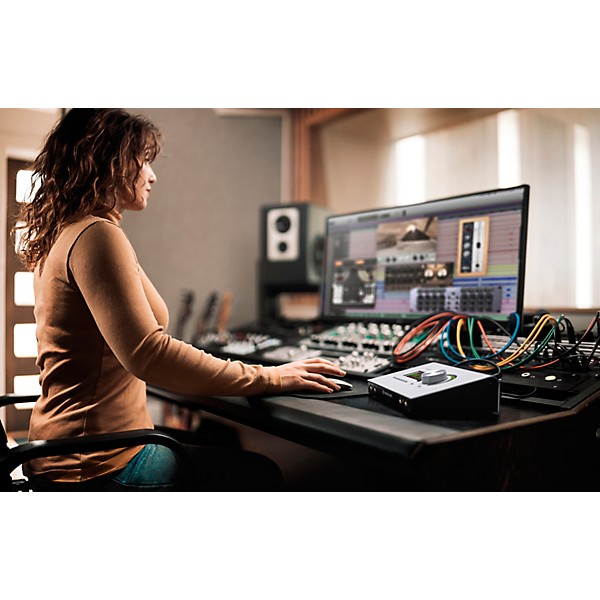 Universal Audio Apollo x4 Gen 2 Audio Interface With UAD Analog Classics Pro