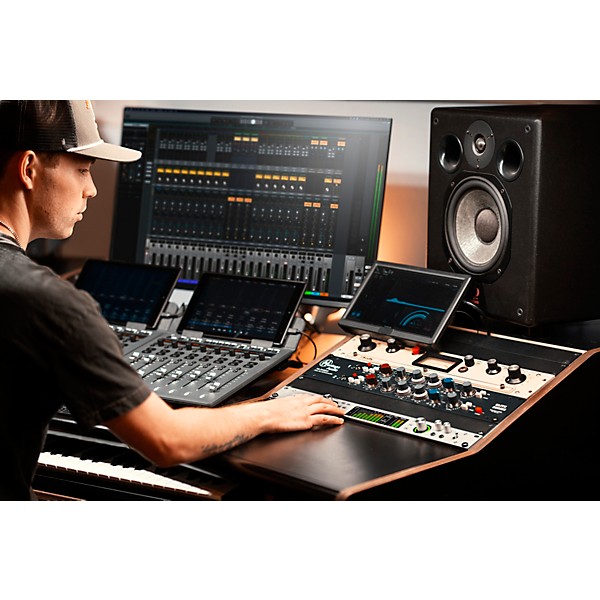 Universal Audio Apollo x8 Gen 2 Audio Interface With UAD Analog Classics
