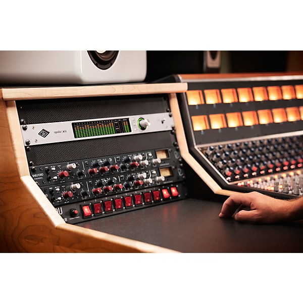 Universal Audio Apollo x16 Gen 2 Audio Interface With UAD Analog Classics