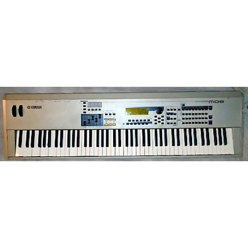 Used Yamaha MO8 88 Key Keyboard Workstation Guitar Center