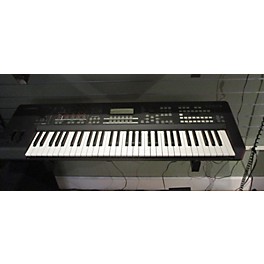 Used Yamaha MOXF6 61 Key Keyboard Workstation