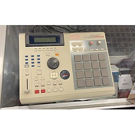 Used Akai Professional MPC2000XL Production Controller