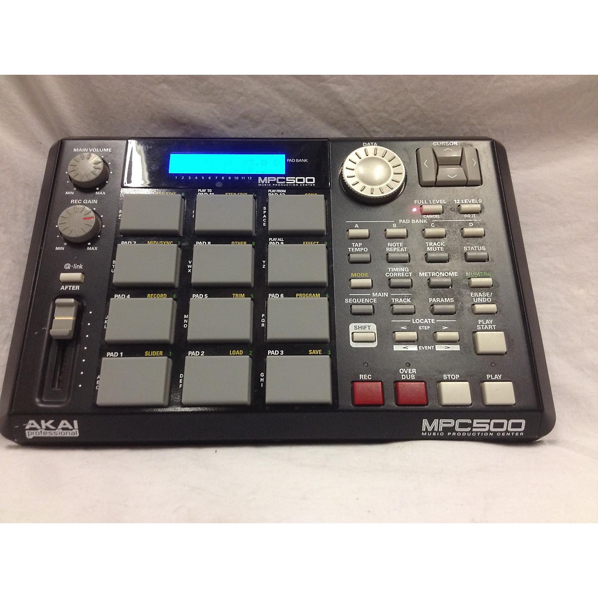 akai professional mpc 500 music production center