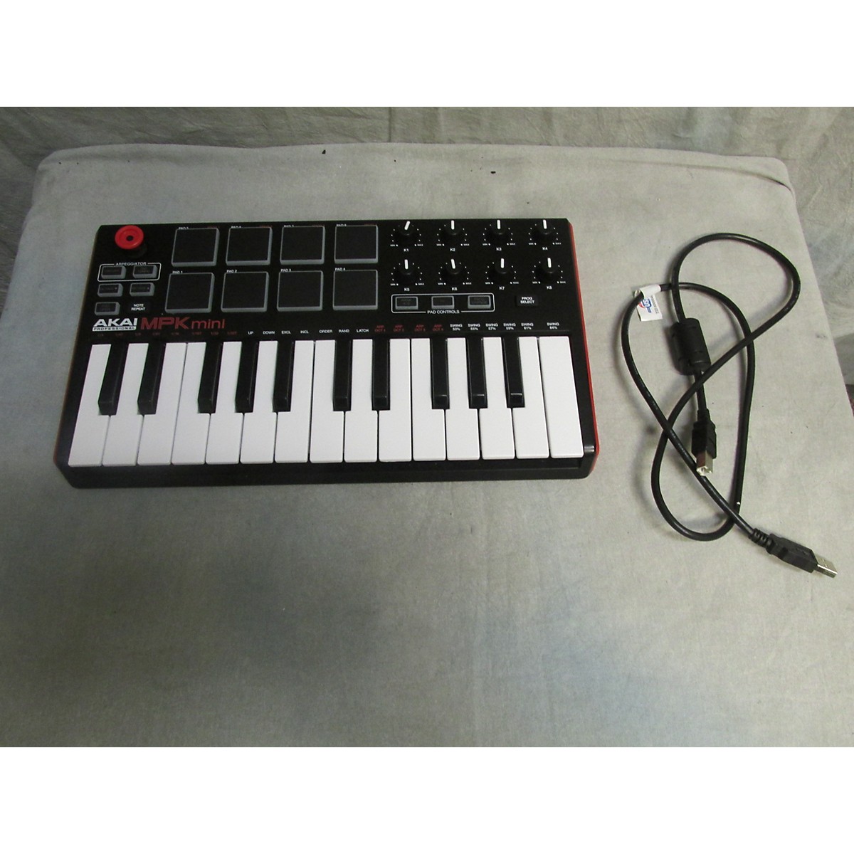 Used Akai Professional MPK Mini MKII MIDI Controller ...