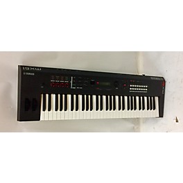 Used Yamaha MX61 61 Key Keyboard Workstation