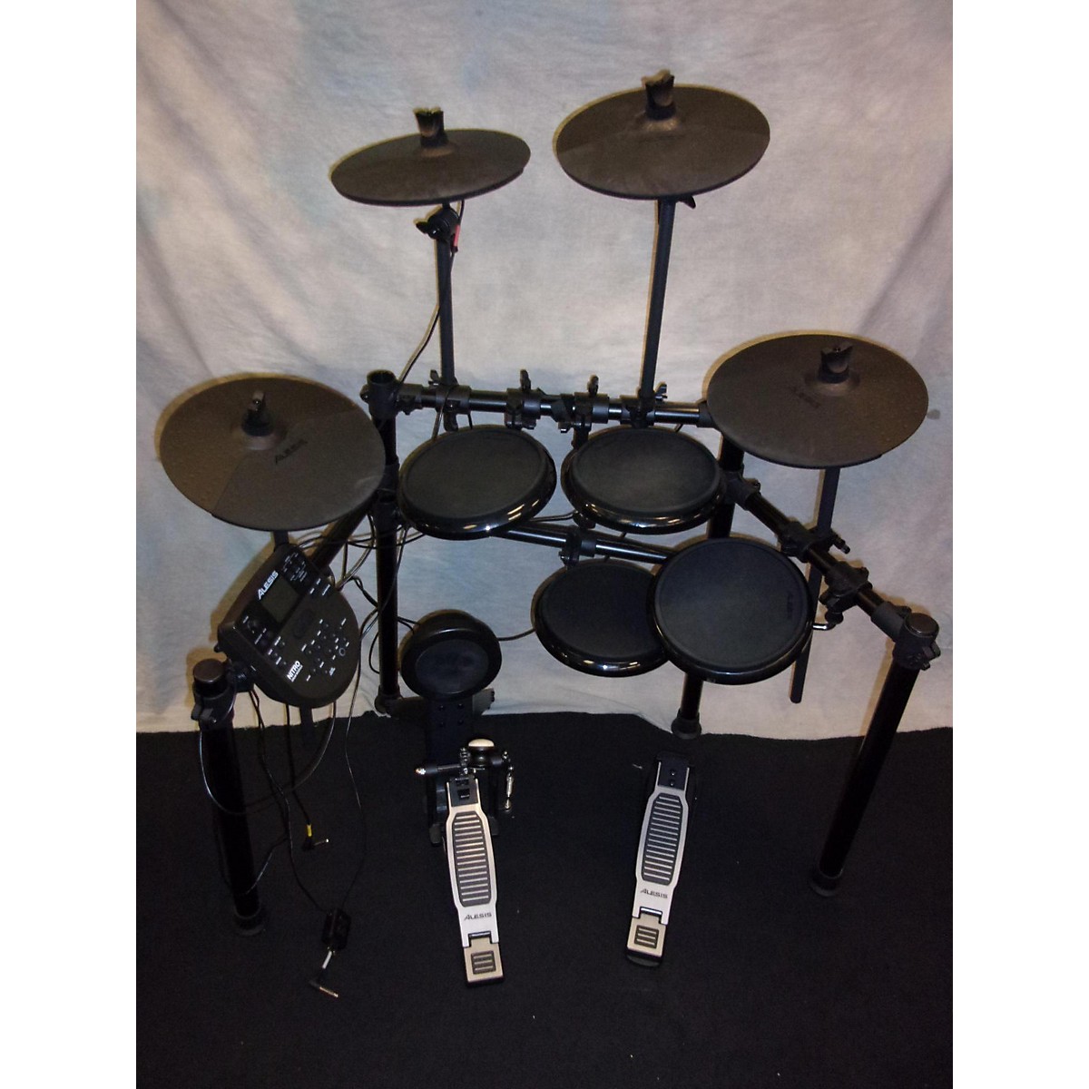 Used Alesis NITRO 8 PC ELECTRIC Electric Drum Set | Guitar Center
