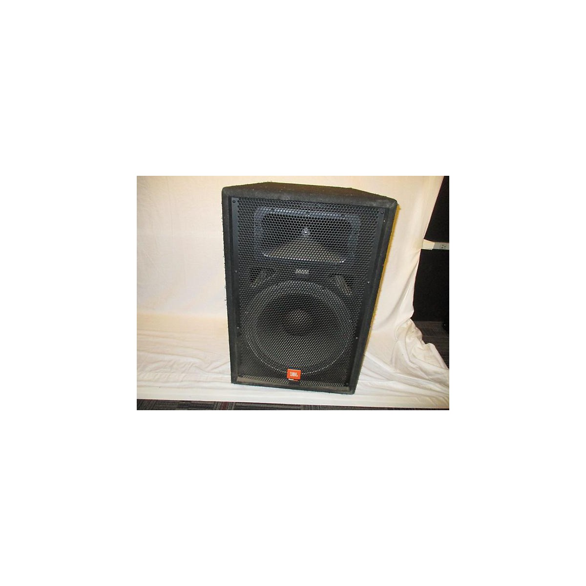 Used JBL SF15 Unpowered Speaker Guitar Center