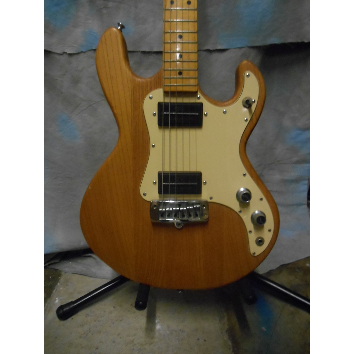 Used Peavey T15 Solid Body Electric Guitar Guitar Center
