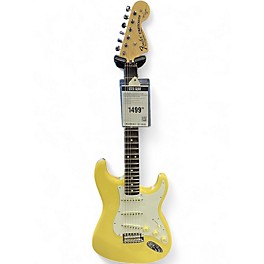 Used Fender Artist Series Yngwie Malmsteen Stratocaster Vintage White Solid Body Electric Guitar
