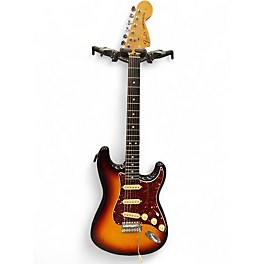 Used Fender Classic Series '70s Stratocaster 3 Tone Sunburst Solid Body Electric Guitar