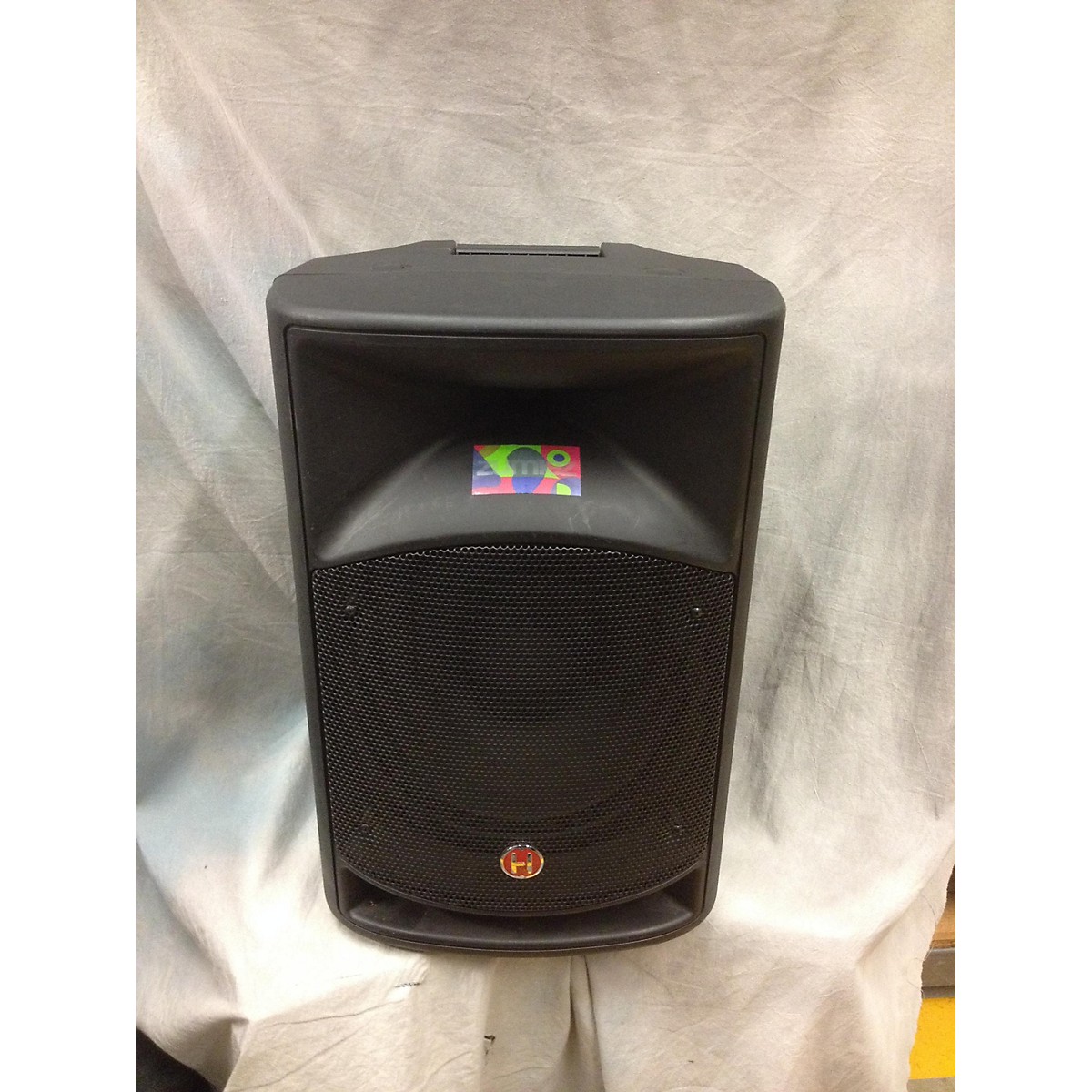 harbinger v2112 powered speaker