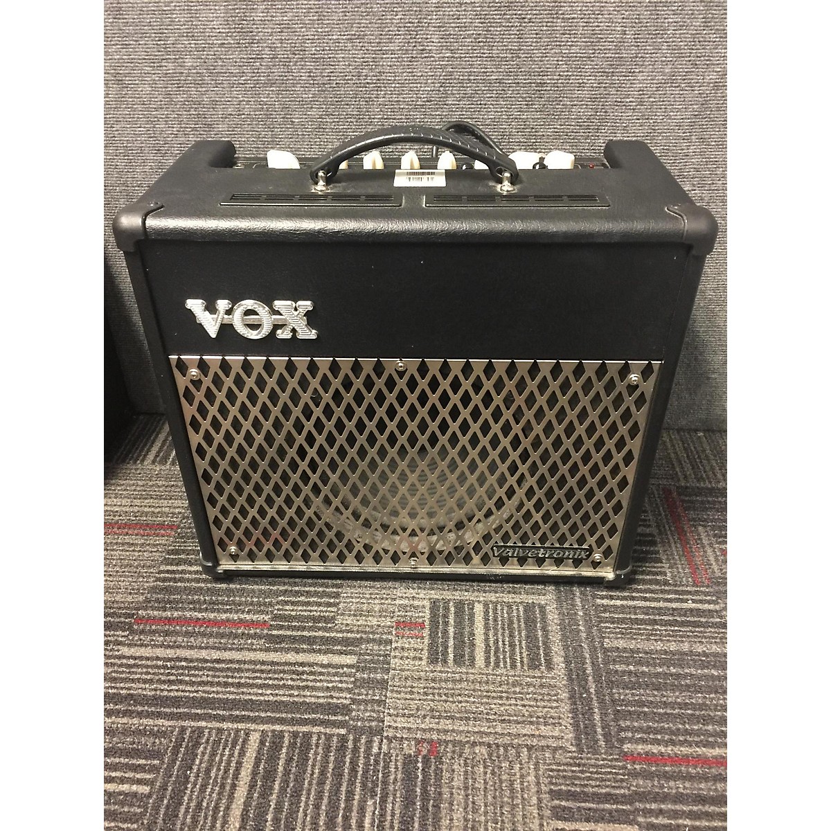 Used Vox VT30 Valvetronix 1x10 30W Guitar Combo Amp Guitar Center