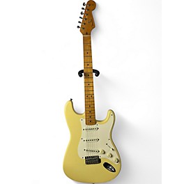 Vintage 1988 Fender '57 VINTAGE STRATOCASTER Cream Solid Body Electric Guitar