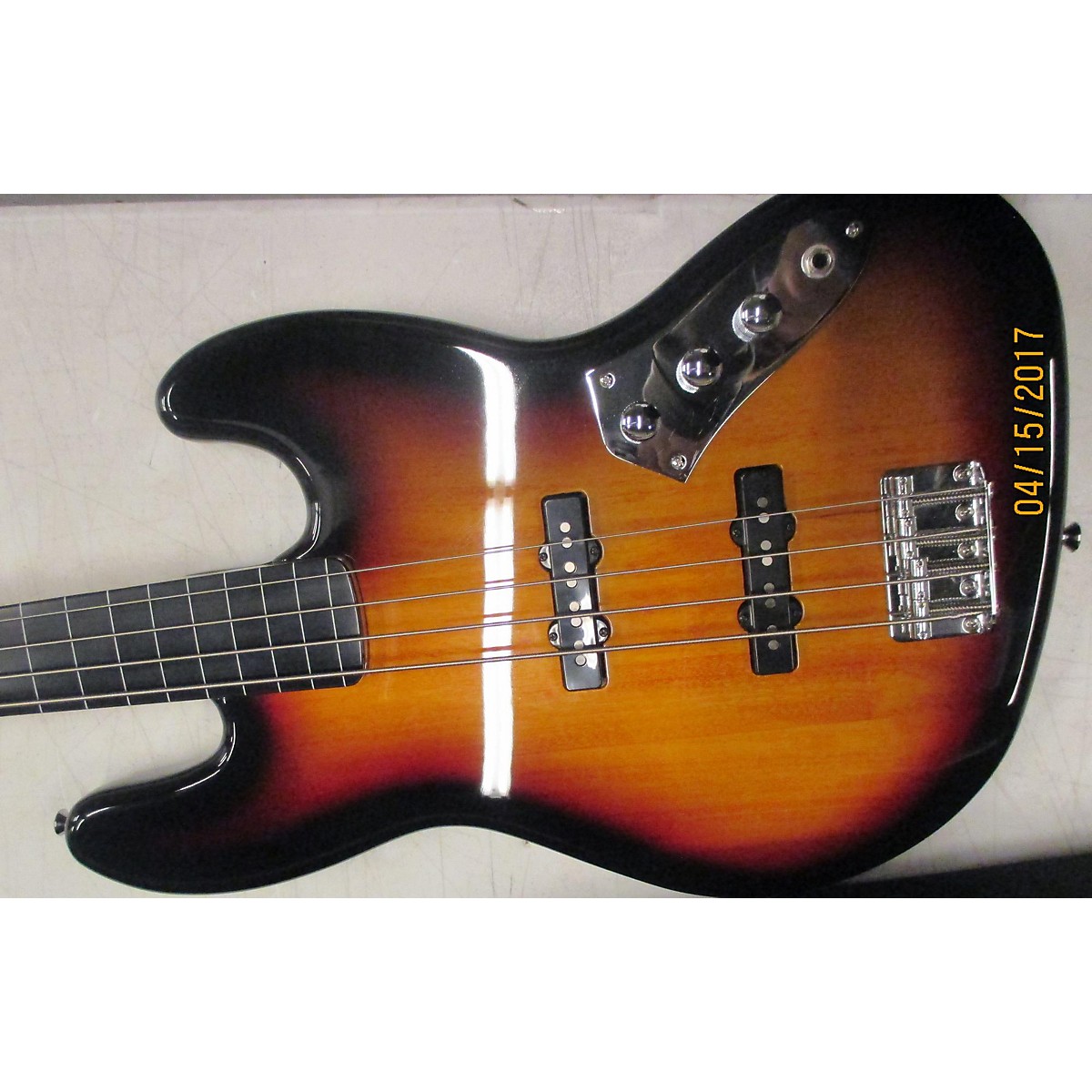 Used Squier Vintage Modified Fretless Jazz Bass Electric Bass Guitar