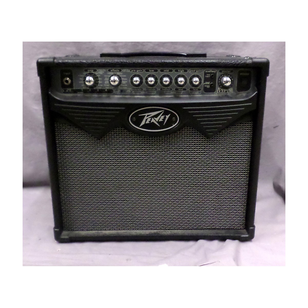 Used Peavey Vypyr 15 1X8 15W Guitar Combo Amp Guitar Center