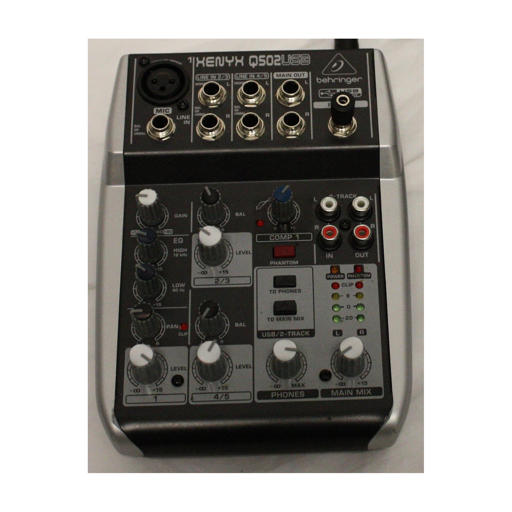 i use a behringer xenyx q502usb